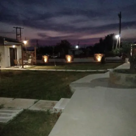 Hill Sun Luxury Suites Nea Iraklia Exterior foto