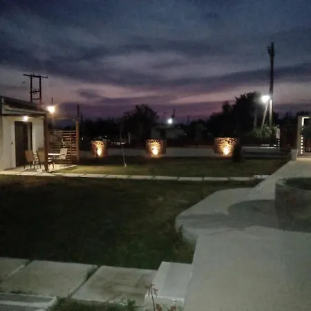 Hill Sun Luxury Suites Nea Iraklia Exterior foto